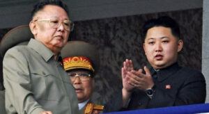 Kuzey Kore’de Gülmek Yasaklandı