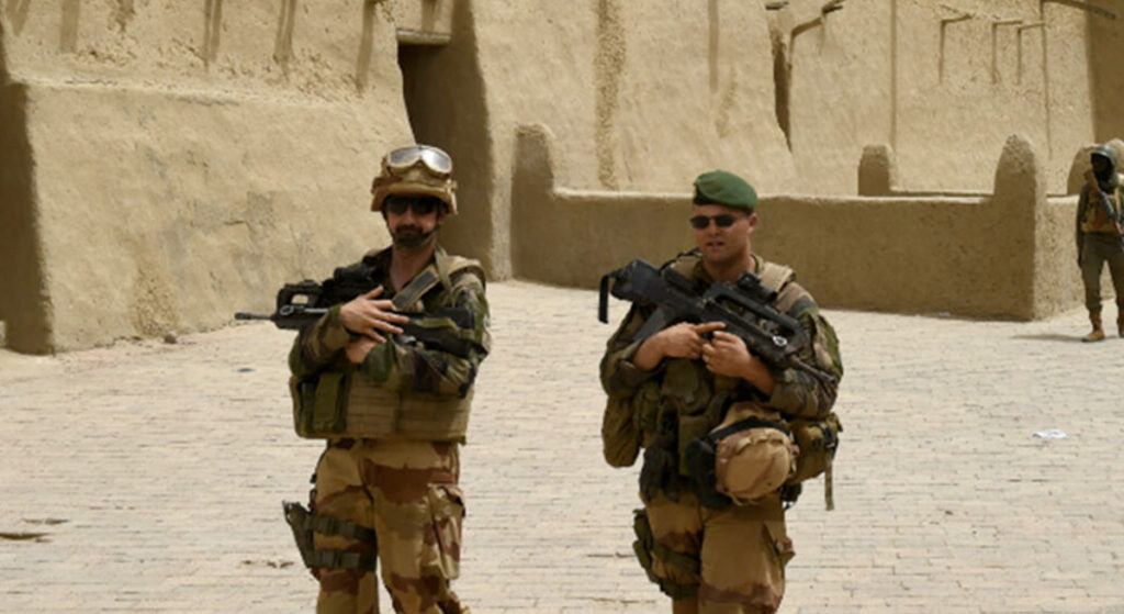 Fransa, Afrika’da Bir Şehirden Daha Kaçtı