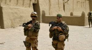 Fransa, Afrika’da Bir Şehirden Daha Kaçtı