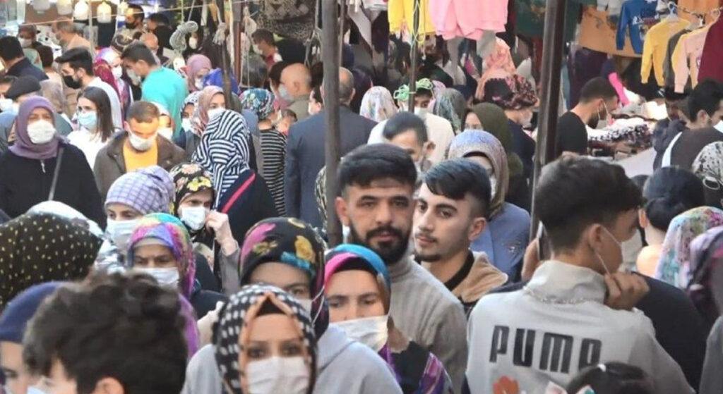 Tam Kapanma Gelebilir! Omicron Tehlikesi Yayılıyor