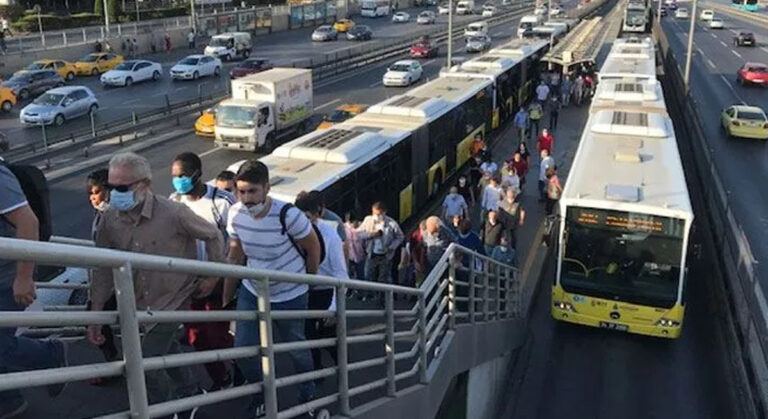 Sağlık Çalışanlarına Tanınan Ücretsiz Toplu Taşıma Süresi Uzatıldı