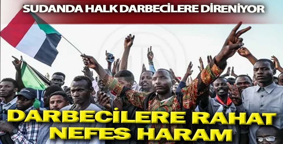 Sudan’da Halk Darbeye Karşı Direnmeye Devam Ediyor