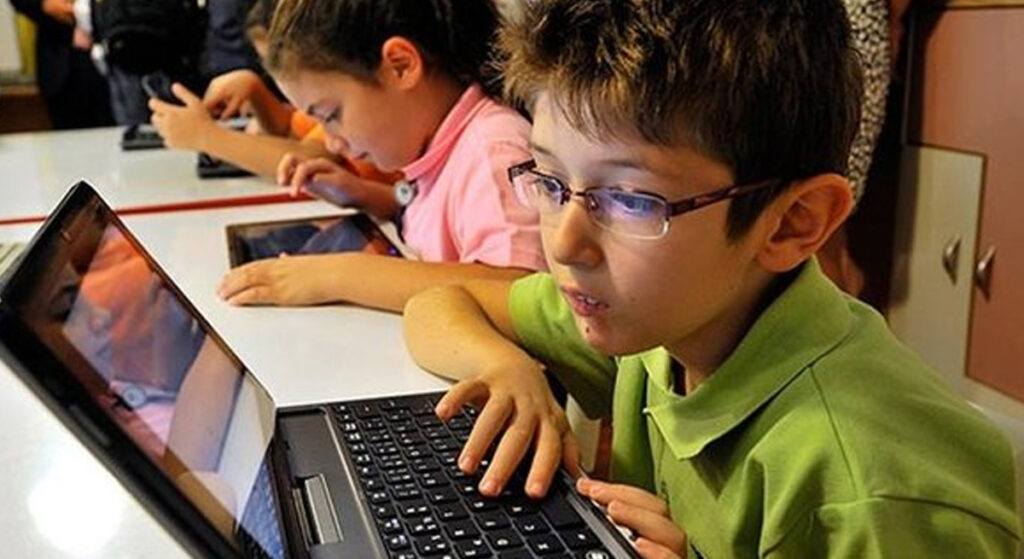 TÜİK’ten Uyarı Çocuklarınız Dijitale Bağımlı Oldu