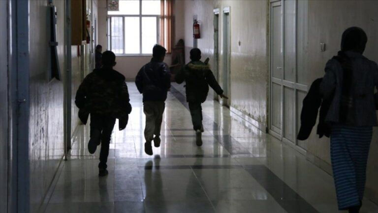 Afganistan Yetimhanelerinde Çocuklar Aç Yatıyor