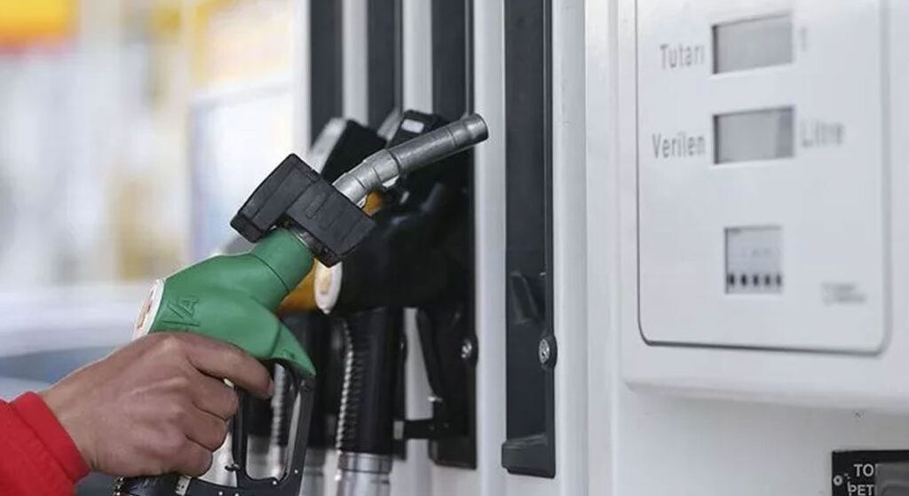 Petrol Fiyatlarında 8 Yıl Sonra Bir İlk Yaşanıyor!