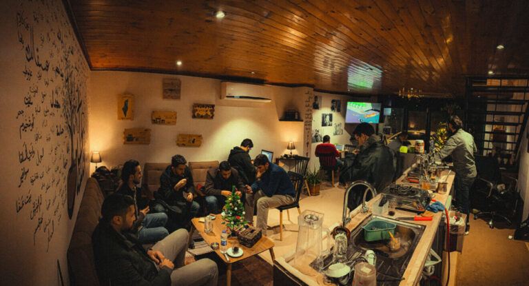Gazze Direnişinin Sembolü Olan Bir Kafe’nin Gururlandıracak Hikayesi