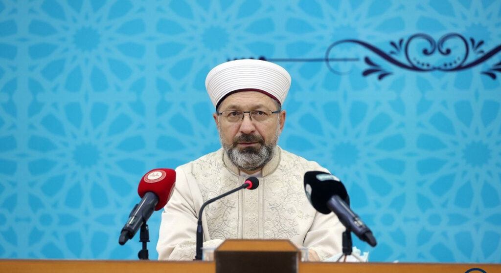 Ali Erbaş: Hurafelerden Uzak, Aşırılıklardan Uzak Bir Din Anlayışına Toplumumuzun İhtiyacı Var!