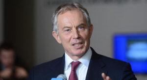 İngiltere’de Yüzbinlerce Kişi Tony Blair’ın ‘Şövalyelik Unvanı’nın İptalini İstiyor