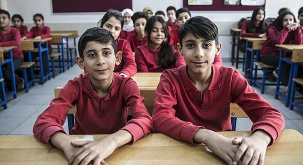 MEB Ortaokul ve Liselere Değerlendirme Sınavı Yaptı