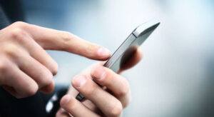 ABD’den Uyarı: Kişisel Telefonlarınızı Kullanmayın!