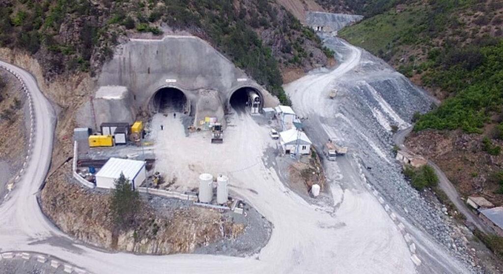 Zigana Tüneli’nde Işık Yarın Görünecek