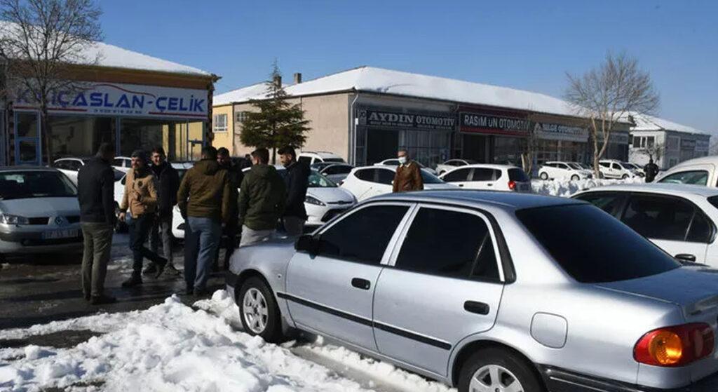 Galericiler Satışlardan Vatandaş Fiyatlardan Yakınıyor!