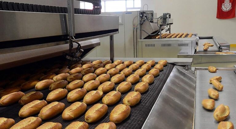 İBB’den Halk Ekmek Fiyatına Yüzde 60 Zam