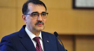 Bakan Dönmez doğal gaz ve petrolle ilgili önemli açıklamalar
