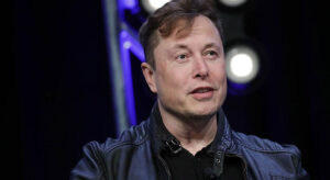 Elon Musk Rusya’ya Resti Çekti!