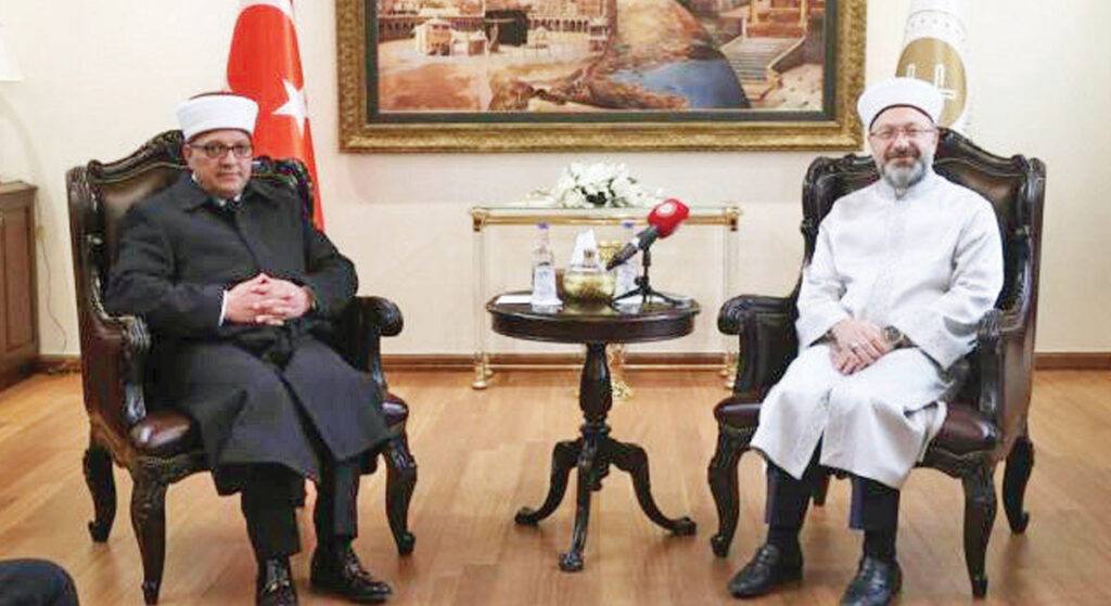 Ayasofya’da Bir İlk: Cumayı Filistinli Bakan Kıldıracak