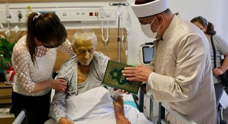 Ukraynalı Viktor Hastanede Müslüman Oldu