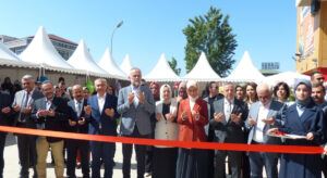 İMAM HATİP OKULUNDAN ANLAMLI HAYIR KERMESİ VE KONFERANS