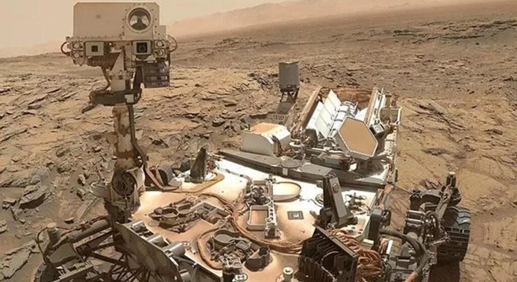 Marstan Gelen Gizemli Kapı Fotoğrafı Dünya’yı Şaşırttı