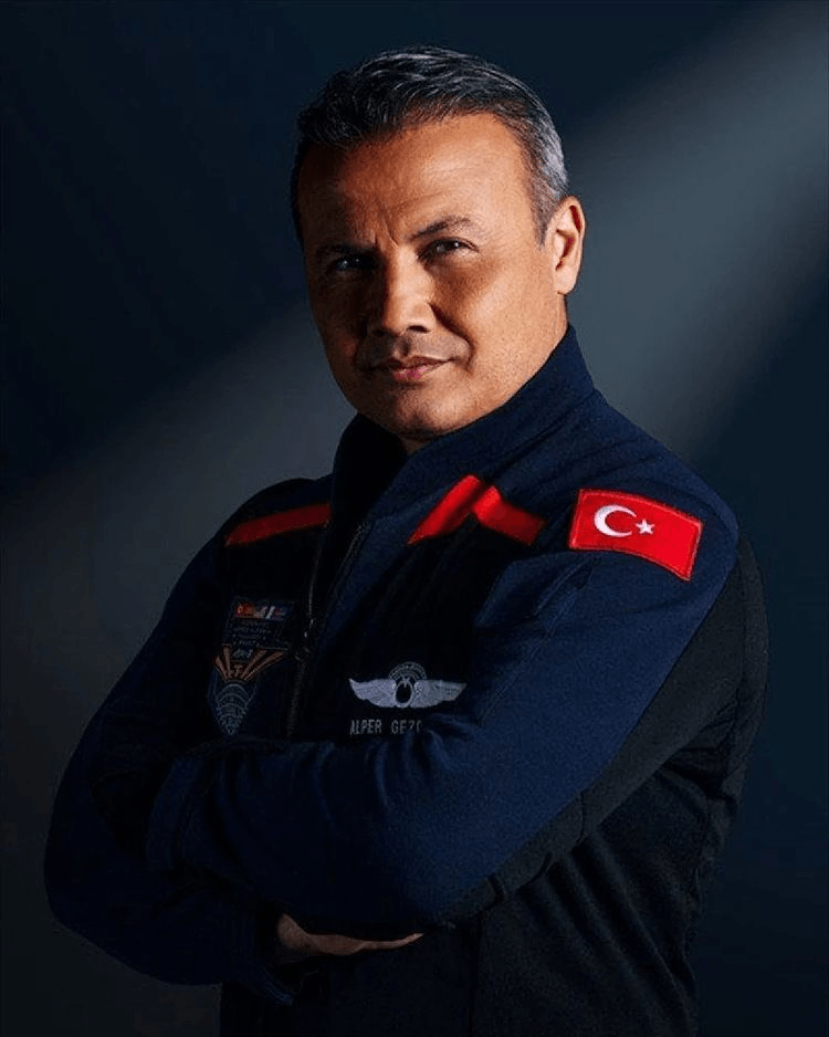 alper-gezeravci-ilk-turk-astronot-1