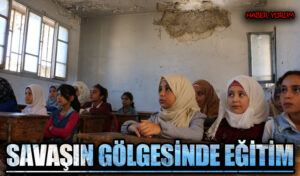 Gazzeli Bu Öğretmenin Eli Öpülür: Savaşın Gölgesinde Eğitim